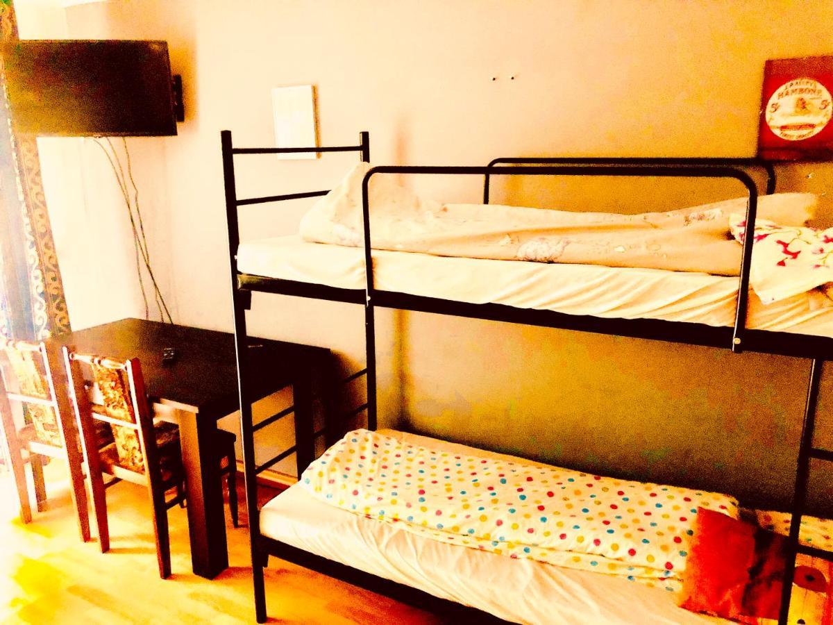 Wynajemzklasa Hostel คราคูฟ ภายนอก รูปภาพ